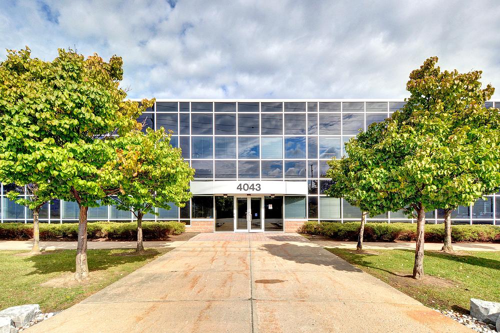 200 - 4043 Carling Avenue, Ottawa, ON
