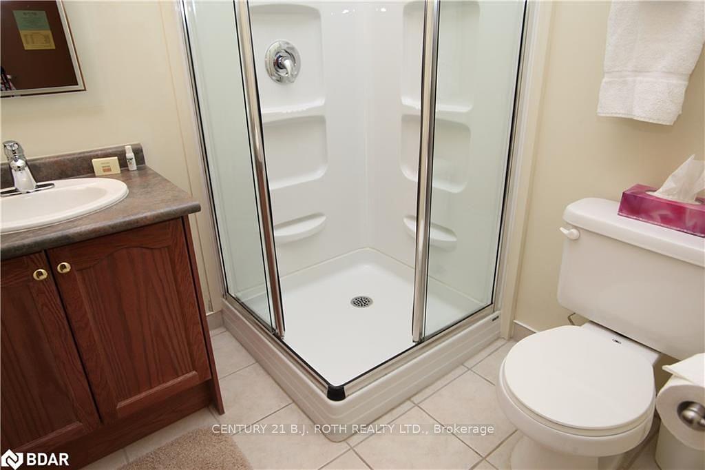 1 Berczy Street, Barrie, ON