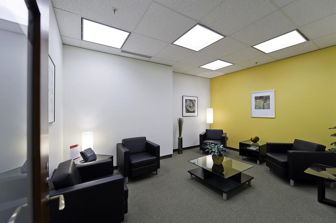 VO - 55 King St W, Kitchener, ON