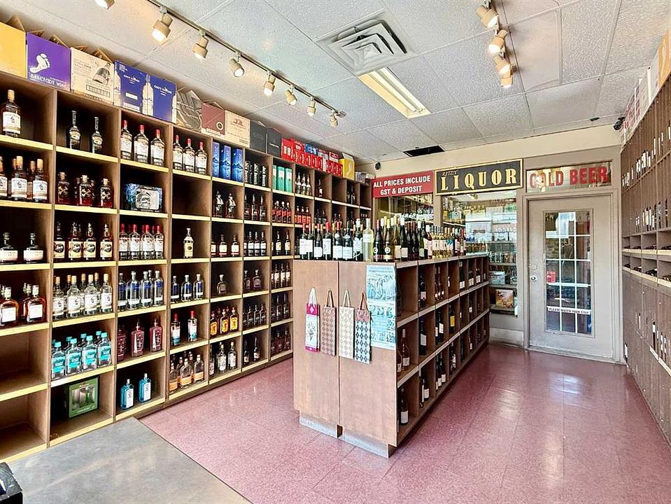 3 - 50 Elizabeth Street, Okotoks, AB
