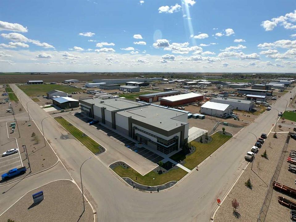 1027 11th Avenue, Coaldale, AB