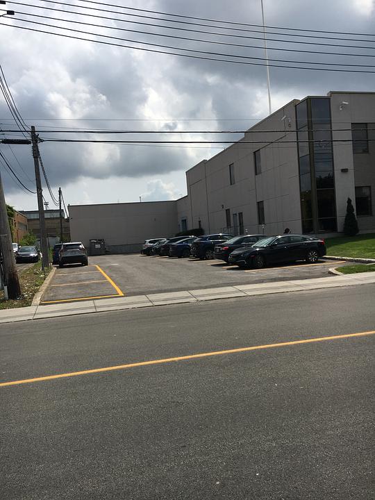 220 - 5796 Rue Ferrier, Mont-Royal, QC