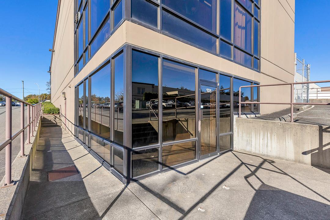 100 - 2480 Mount Lehman Rd, Abbotsford, BC