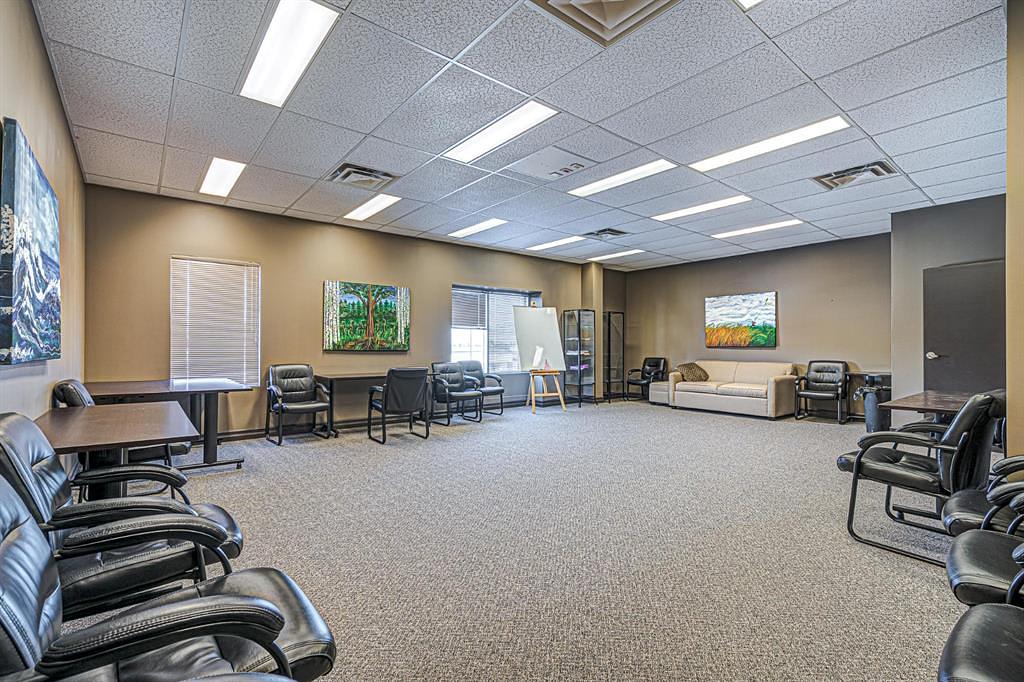 2602 50 Avenue, Lloydminster, AB