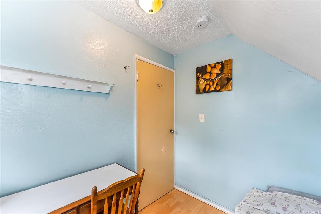 1608 Quadra Street, Victoria, BC