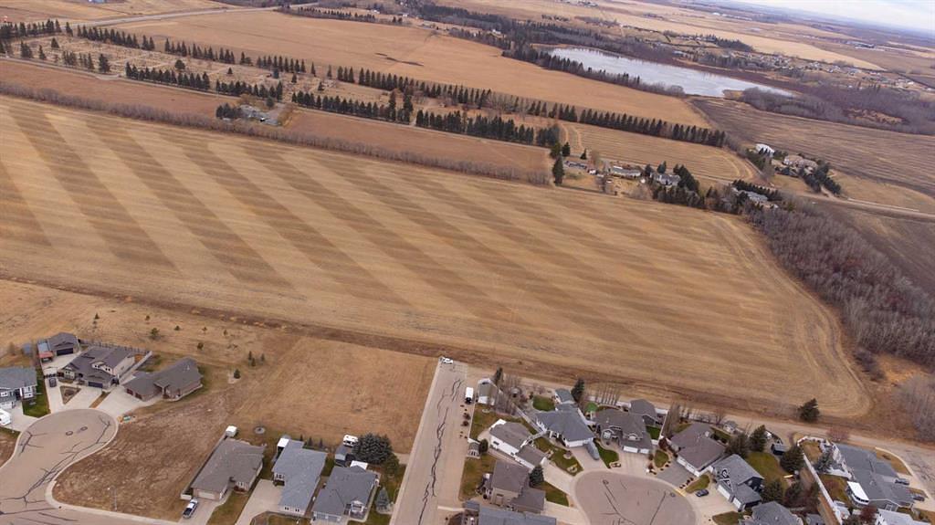 6302 48 Avenue, Ponoka, AB