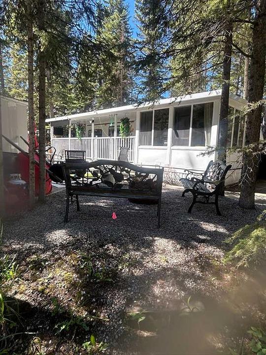 5 Timber Close - 5230 Alberta 27, Sundre, AB