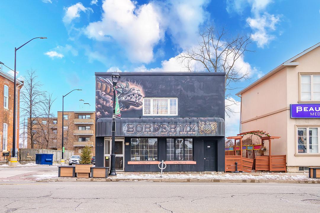 277 Queen Street South, Mississauga, ON
