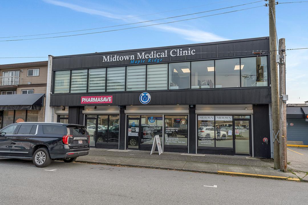 22338 Selkirk Avenue, Maple Ridge, BC