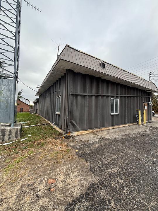 7010 Parkway Road, Ottawa, ON