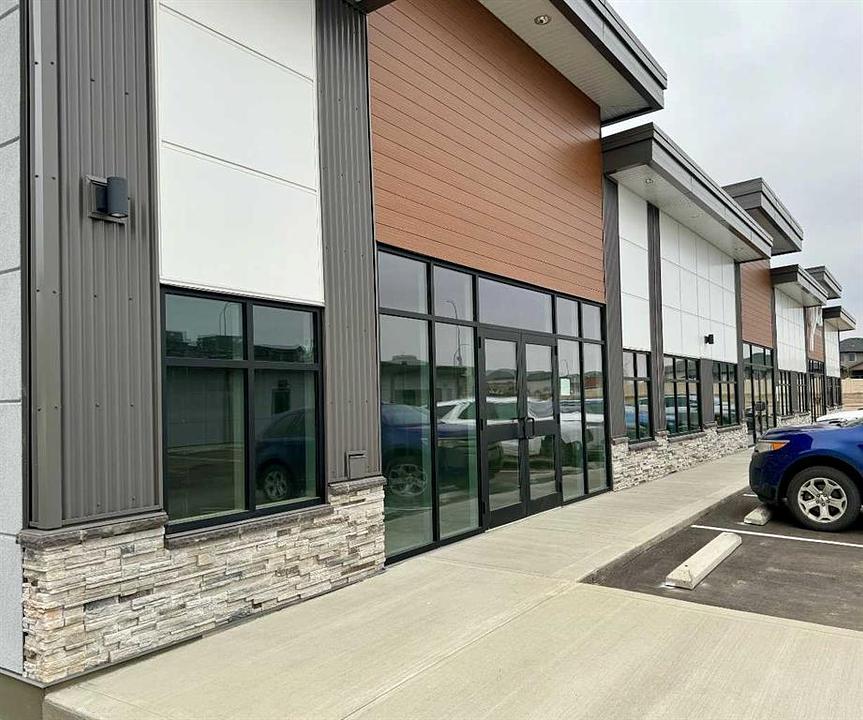204 - 4979 Southlands Drive Southeast, Medicine Hat, AB