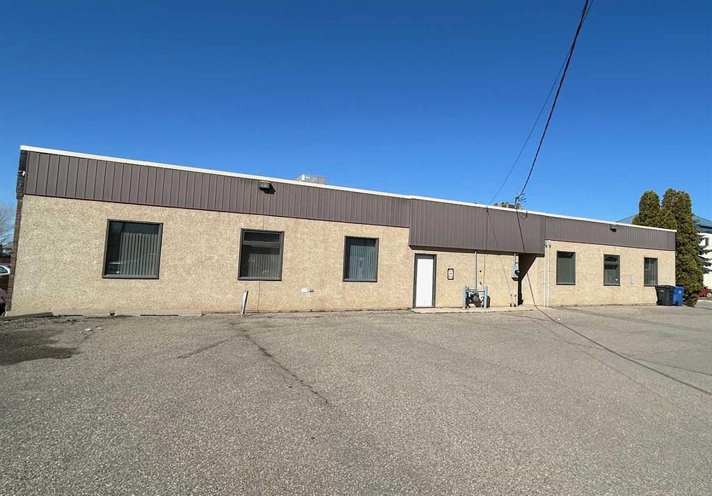 2105 20th Avenue, Coaldale, AB