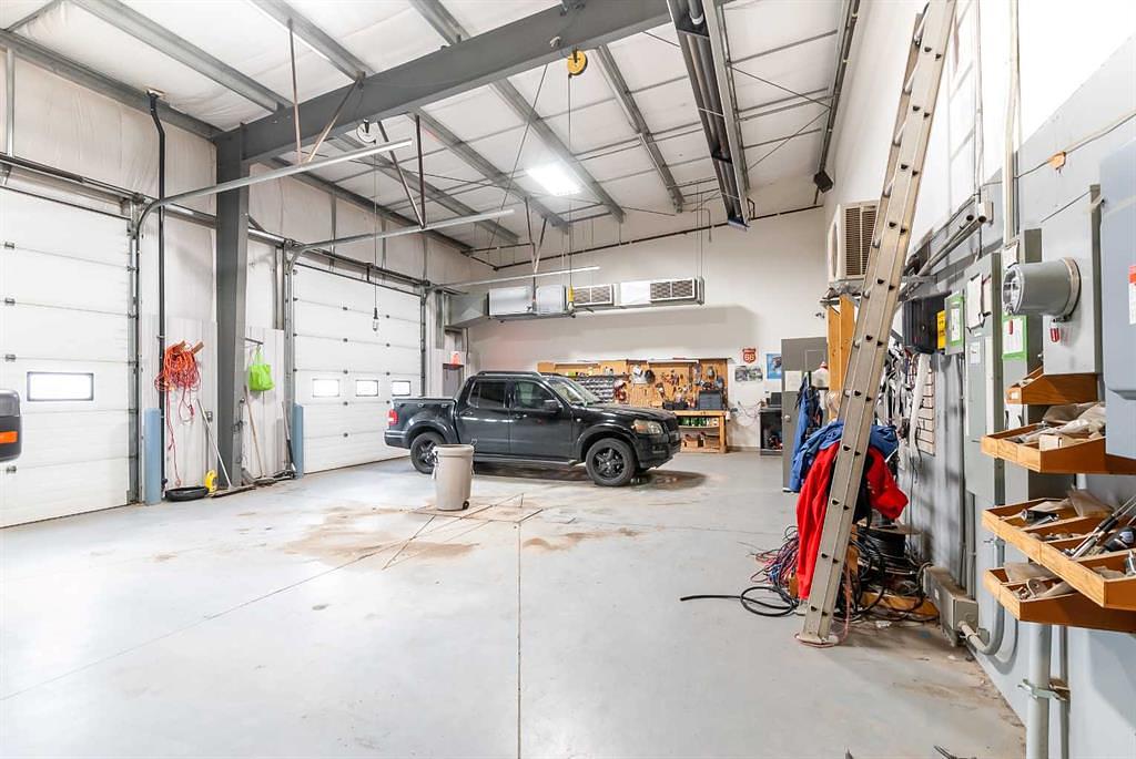 662 16 Street Southwest, Medicine Hat, AB