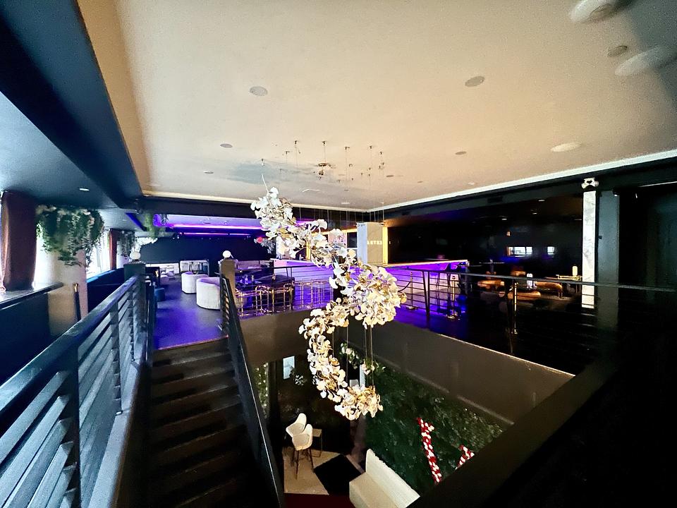 Fl 2 - 595 Hornby Street, Vancouver, BC