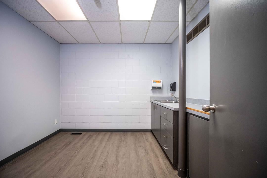 7009-7011 - 7009 Kingsway, Burnaby, BC