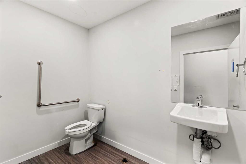 250 - 318 Nolanridge Crescent Northwest, Calgary, AB