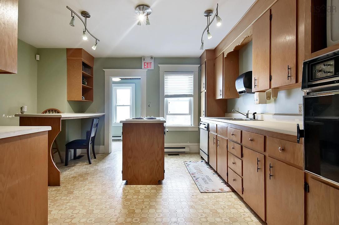 194 King Street, Windsor, NS