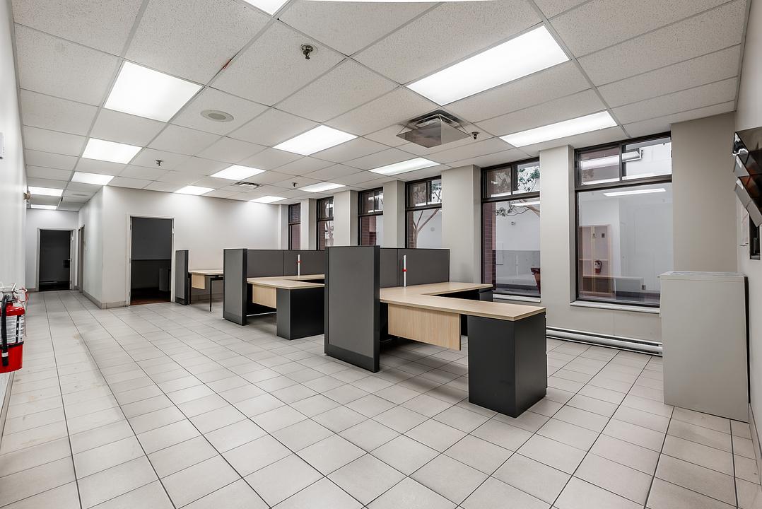 111 Avenue Manfred, Pointe-Claire, QC