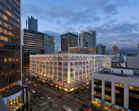674 Granville St, Vancouver, BC