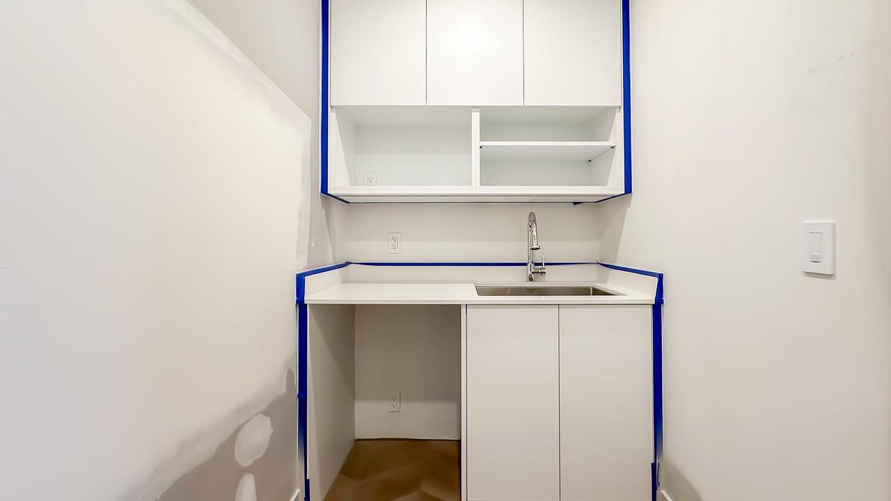 8273 Oak Street, Vancouver, BC