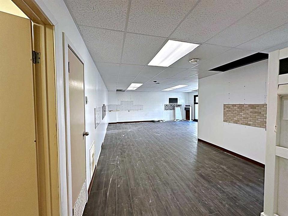 8127 Fraser Avenue, Fort McMurray, AB