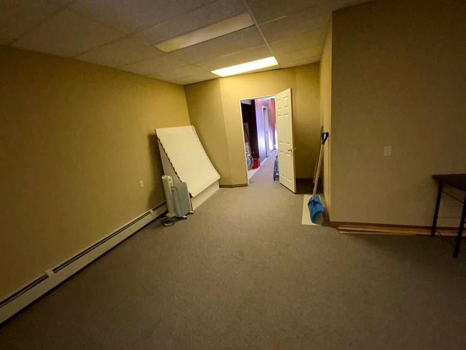 4th Avenue East, Three Hills, AB