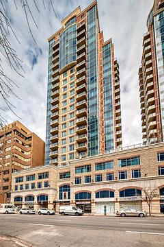 922 5 Avenue Southwest, Calgary, AB