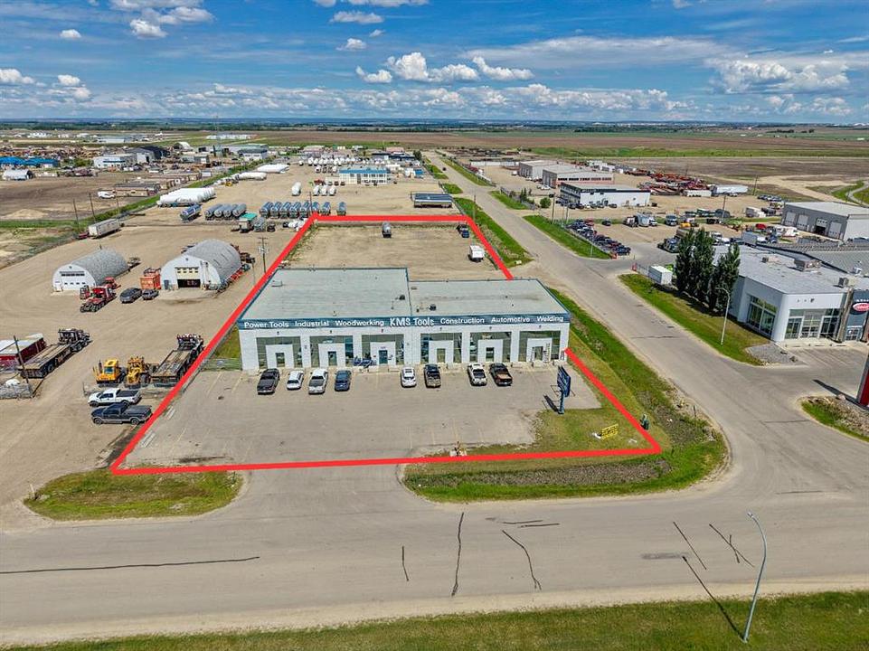 12102 101 Avenue, Grande Prairie, AB