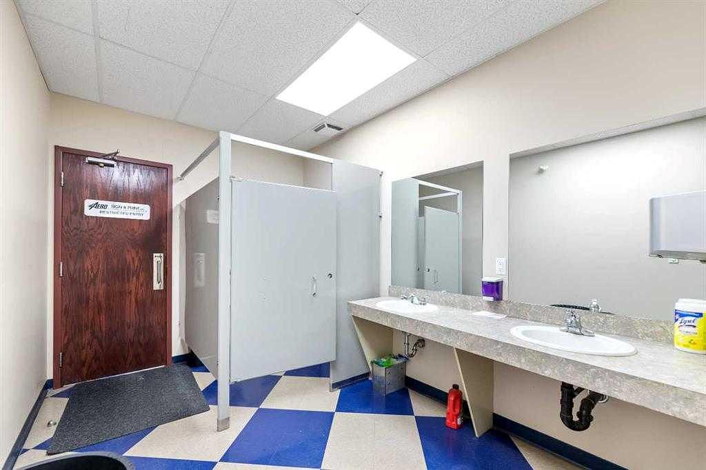 4852 50 Avenue Northeast, Calgary, AB