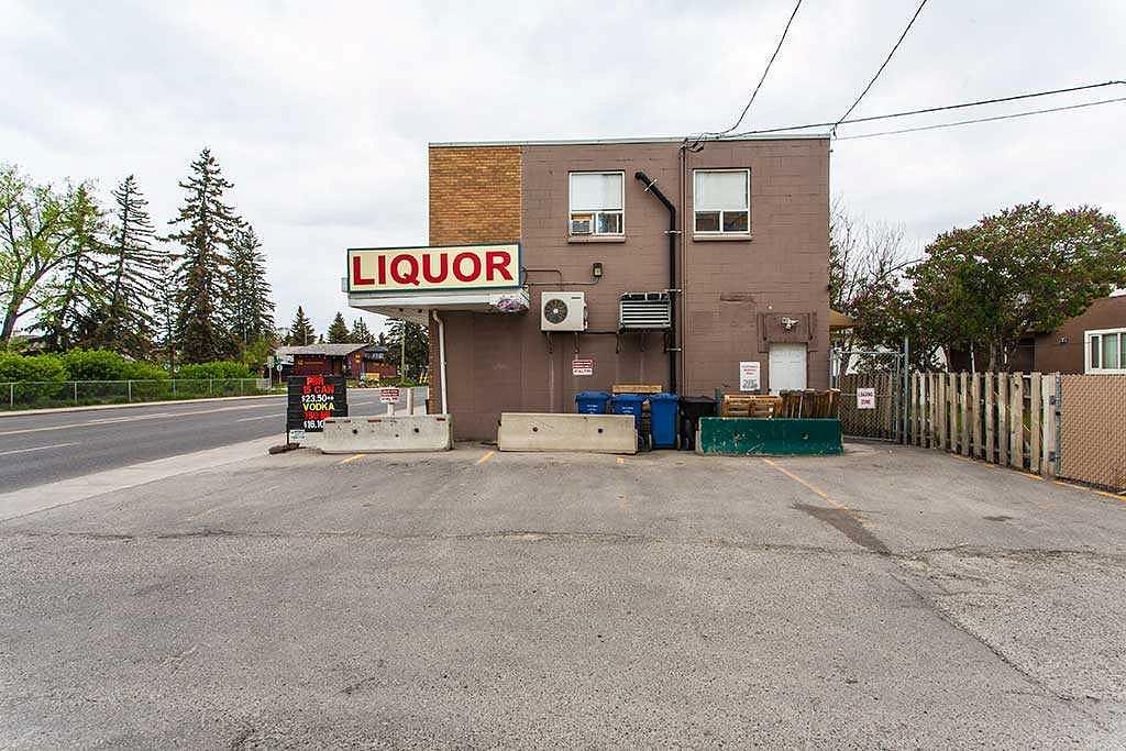 2116 14 Street Northwest, Calgary, AB
