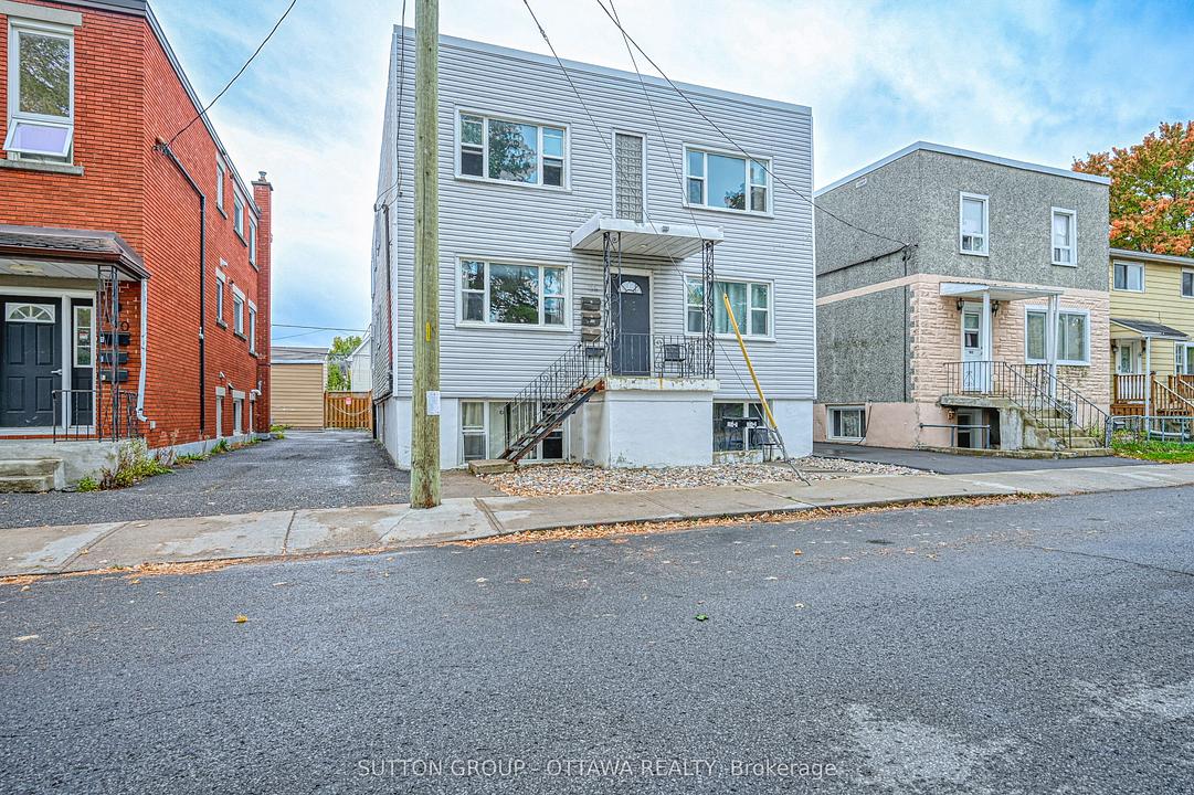 156 Dagmar Avenue, Ottawa, ON