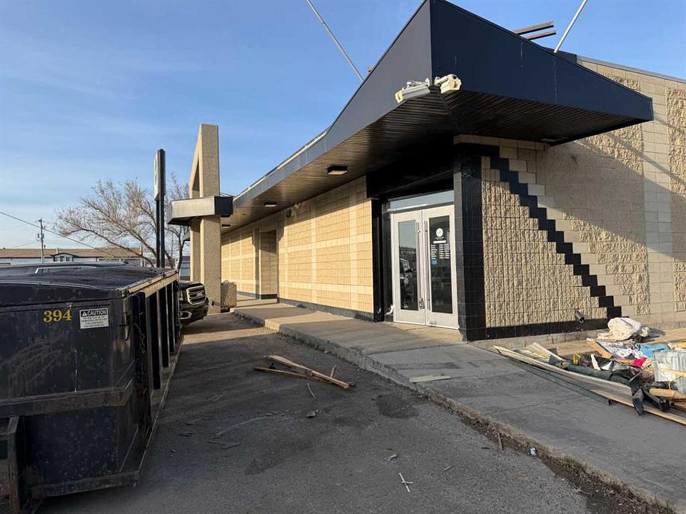 10508 100 Avenue, Grande Prairie, AB