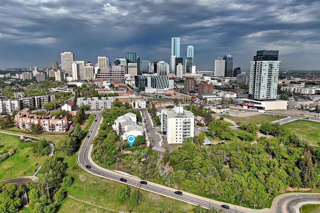 9321 101A Avenue, Edmonton, AB