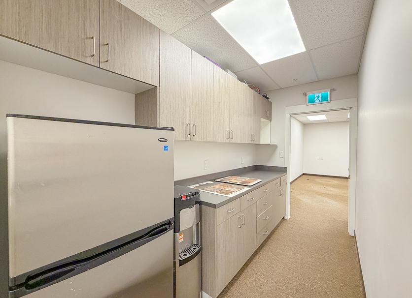 722 & 726 - 550 West Broadway, Vancouver, BC