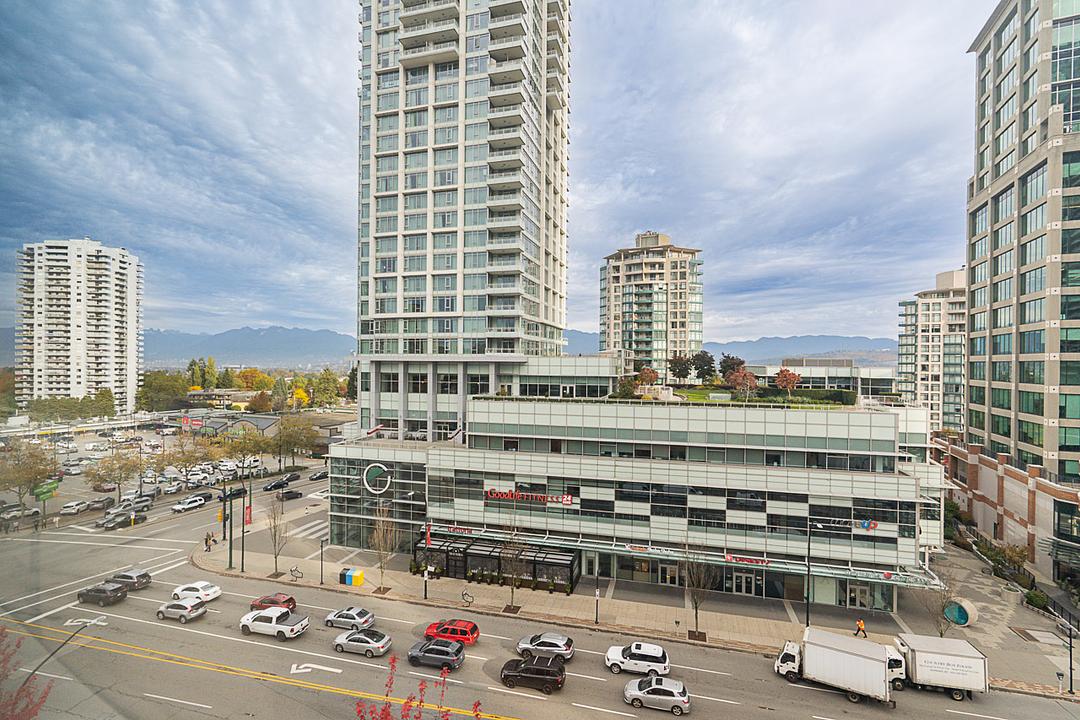 613, 615 - 4538 Kingsway, Burnaby, BC