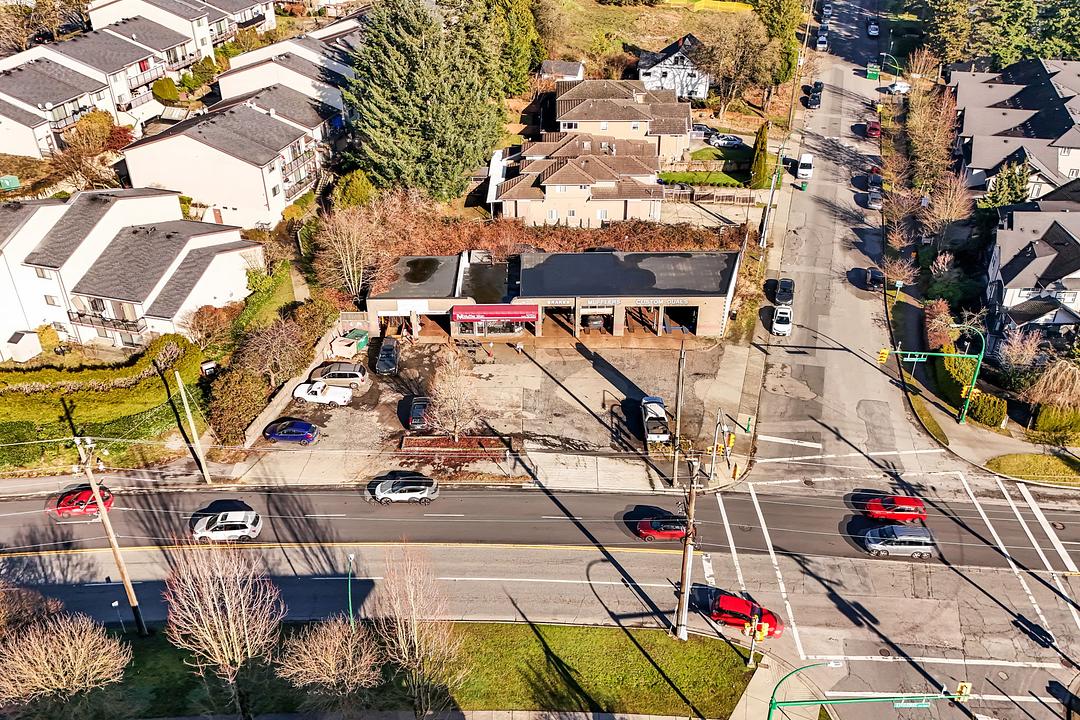 7590 Kingsway, Burnaby, BC