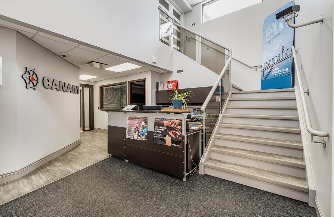 807 Rue Marshall, Laval, QC