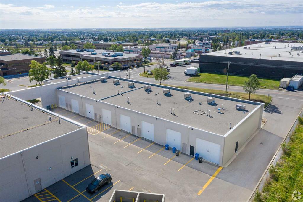 14 - 2820C Centre Avenue, Calgary, AB
