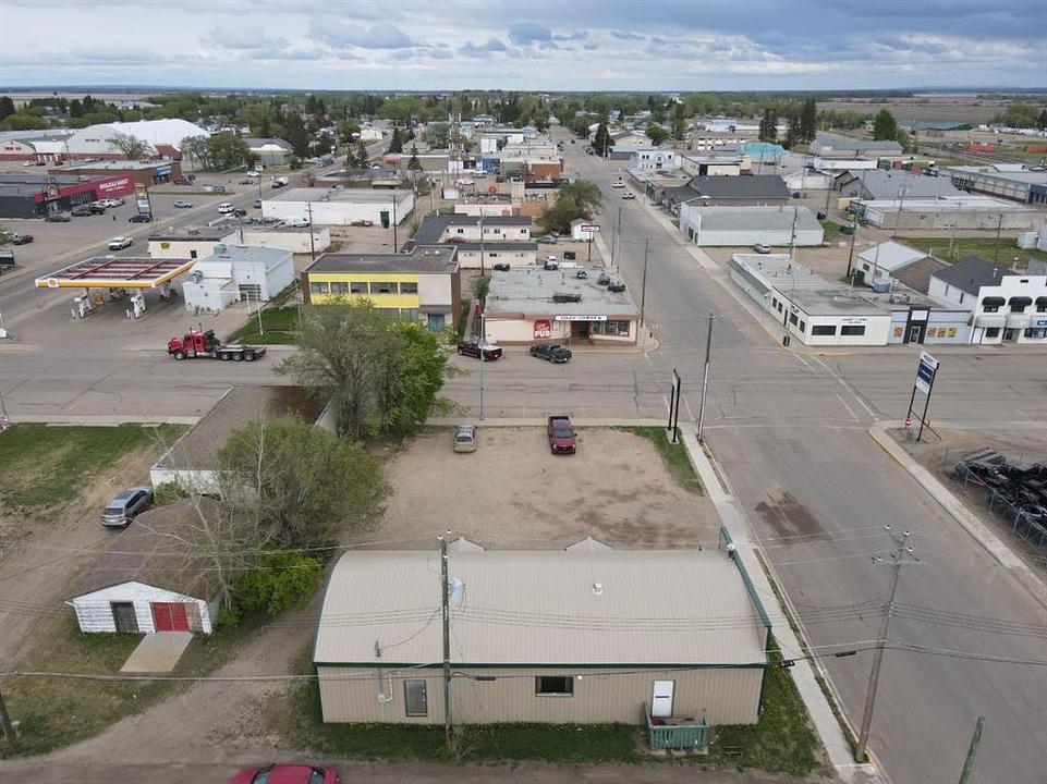 5200 - 50 Street, High Prairie, AB