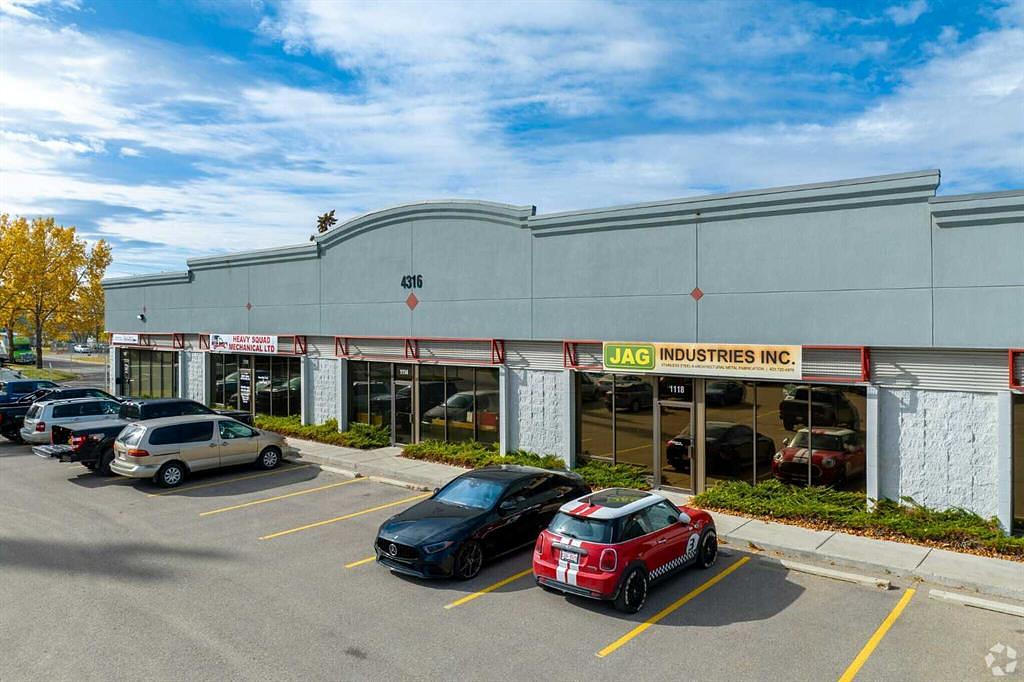1114 - 4316 64 Avenue Southeast, Calgary, AB