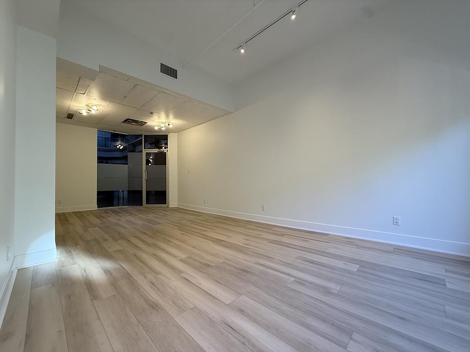 1080 Mainland Street, Vancouver, BC