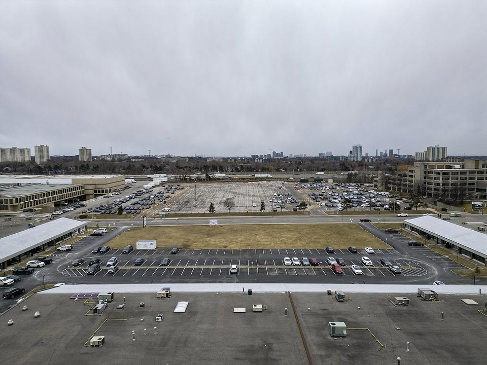 422 Consumers Road, Toronto, ON