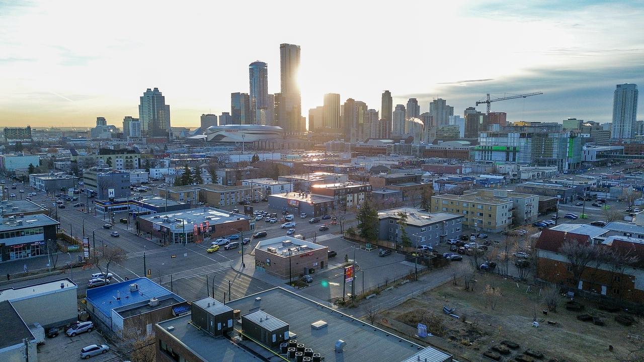 10909 107 Avenue Northwest, Edmonton, AB