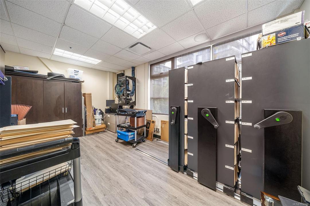 300-305 - 388 Harbour Road, Victoria, BC