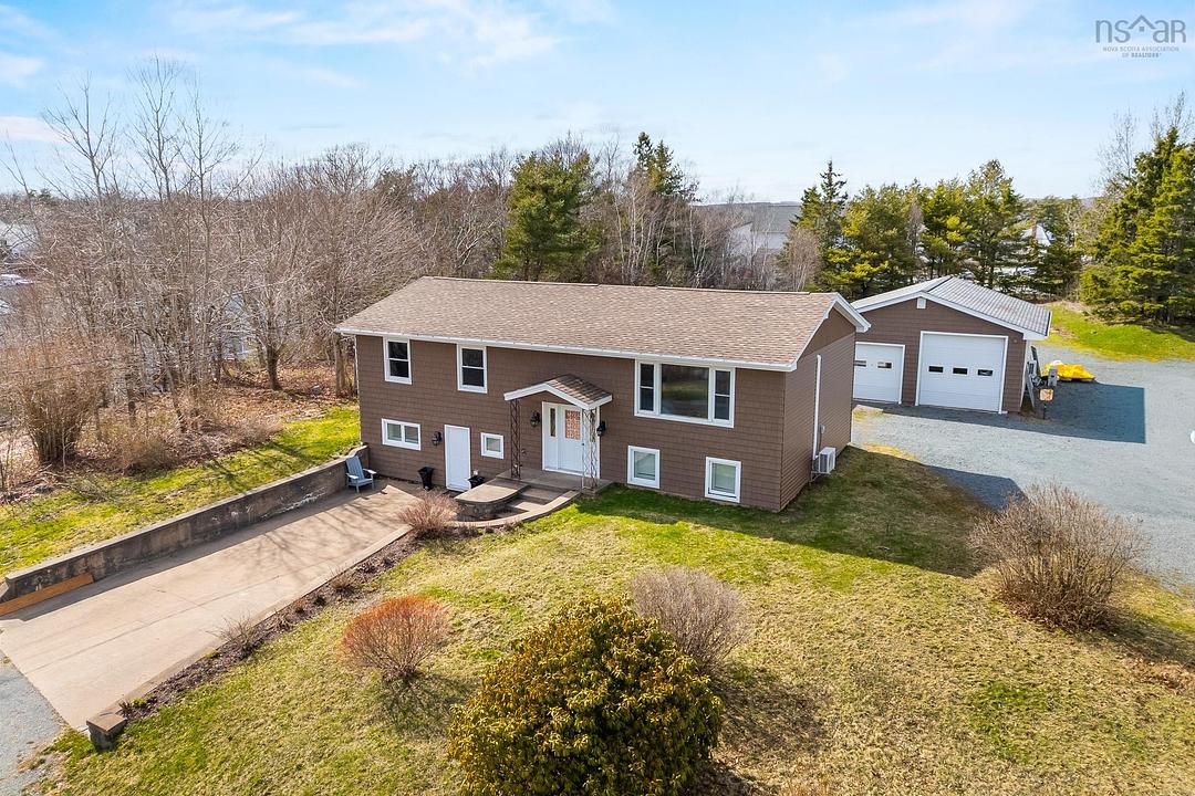 388 Cobequid Road, Lower Sackville, NS