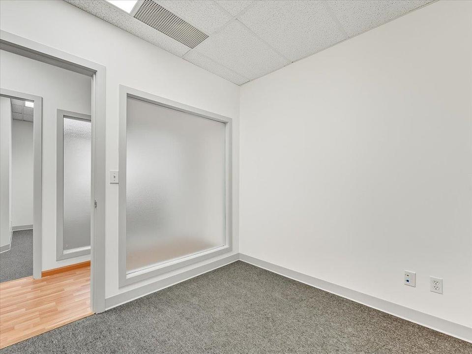 103/104 - 106-470 Kingsway, Vancouver, BC