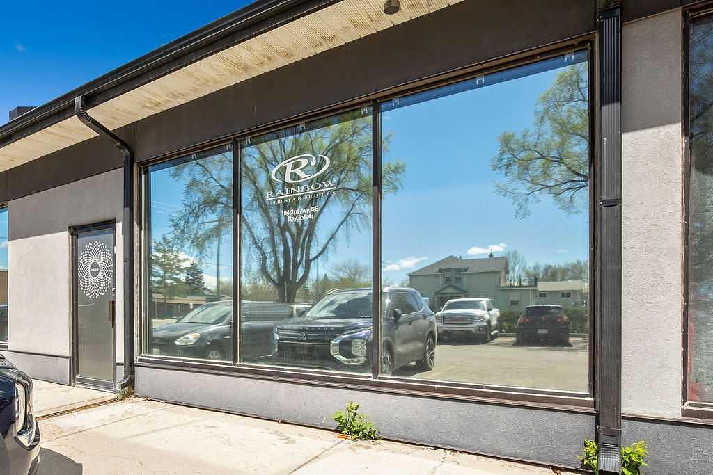 104 3 Avenue Southeast, High River, AB