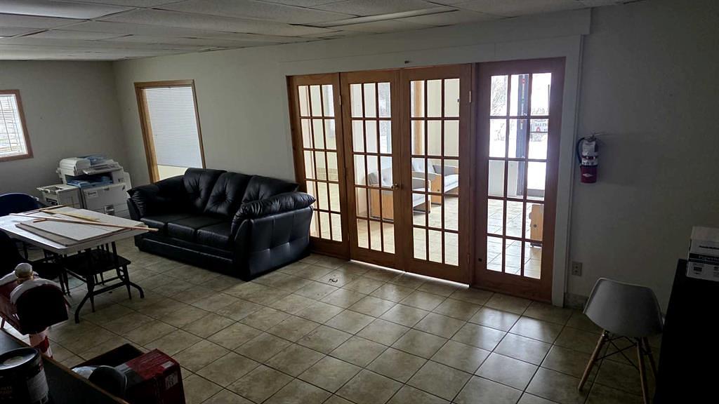 B - 5406 43 Street, Red Deer, AB