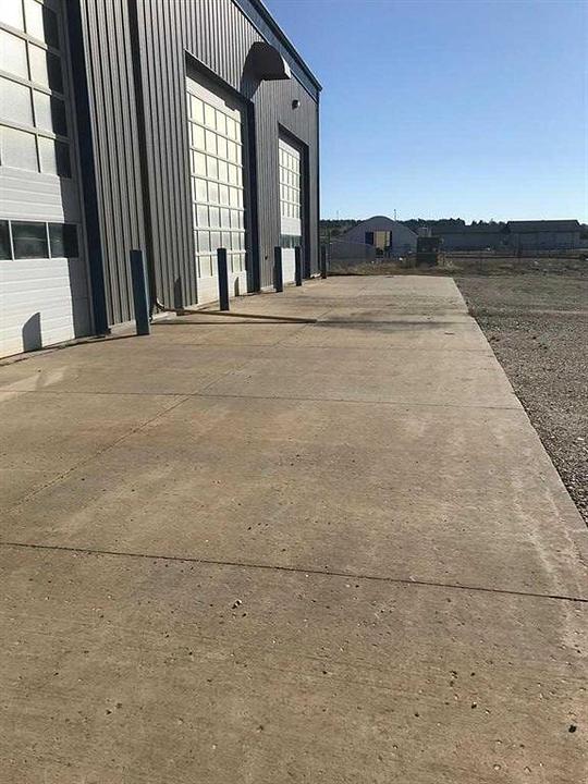 100 3 Street West, Beaverlodge, AB