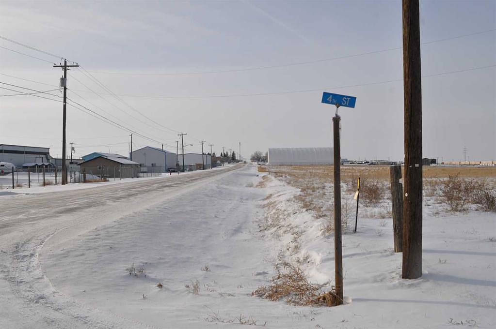 647 2nd Avenue, Cypress County, AB